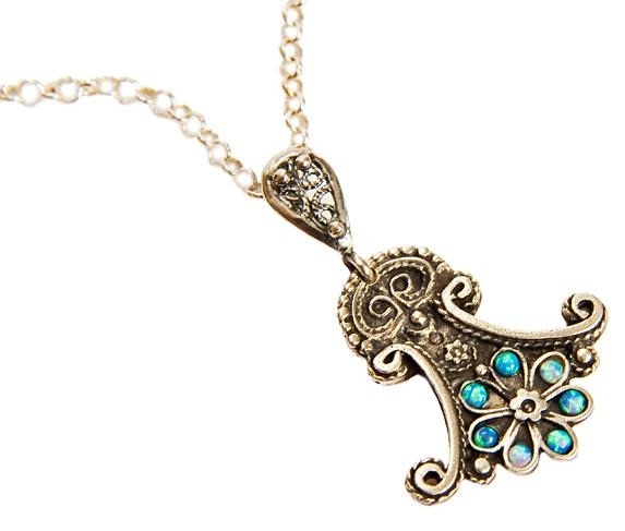Silver Vintage Style Necklace with Opals