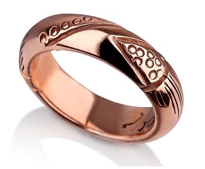Vintage Gold Wedding Ring side view