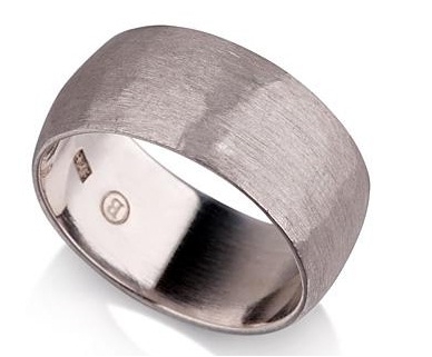 Vintage Style Wedding Ring side view