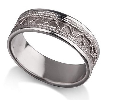 Amazing Silver Vintage Style Wedding Ring side view