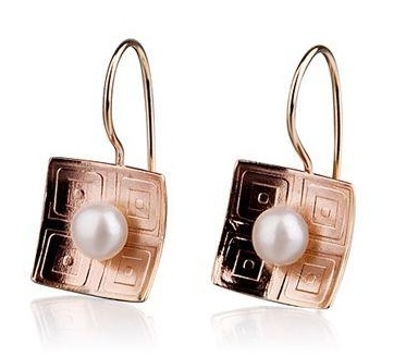 Gold Vintage Pearl Earrings front view