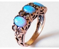 Gold Vintage Ring with Opal
