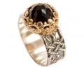 Gold & Silver Onyx Vintage style Ring side View Gold & Silver Onyx Vintage style Ring side View