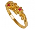 Vintage 18k Gold Ring with Rubies side view Vintage 18k Gold Ring with Rubies side view