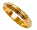 14K Gold Vintage Style wedding band side view 14K Gold Vintage Style wedding band side view
